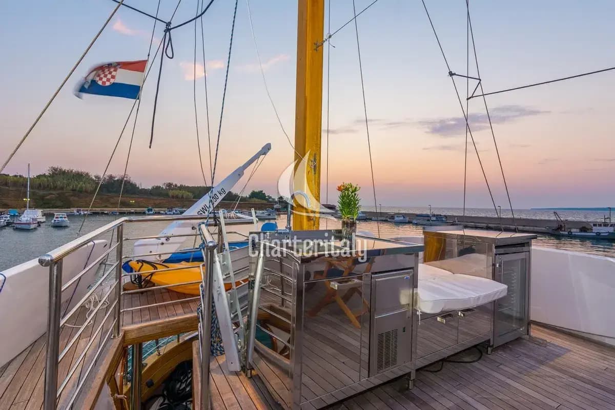 Gulet - ADRIATIC BREEZE - 16