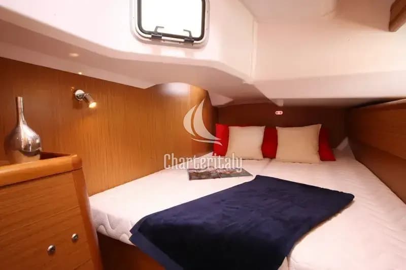 Sun Odyssey 44i - MISS DEVEREUX - 8
