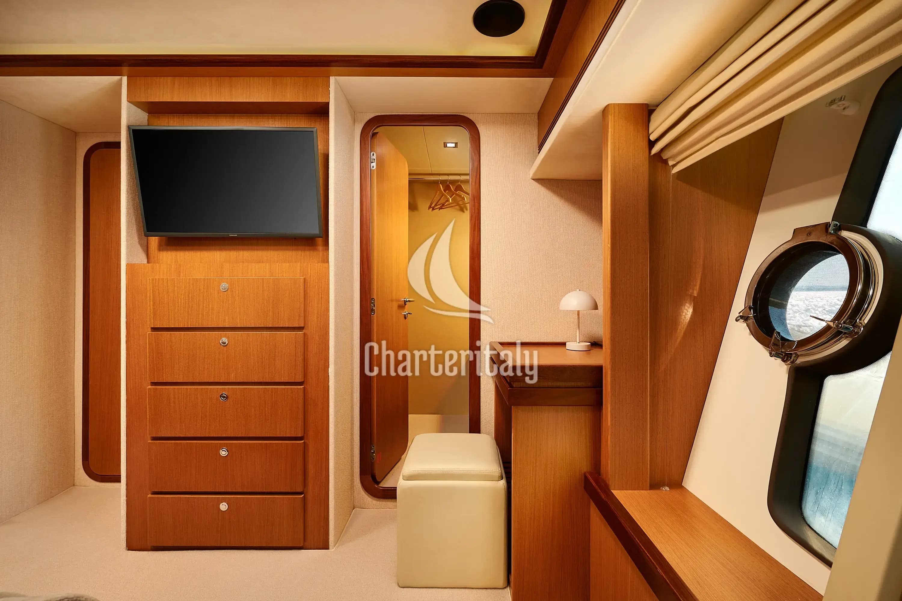 Ferretti 730 - Stella d'Oro - 52