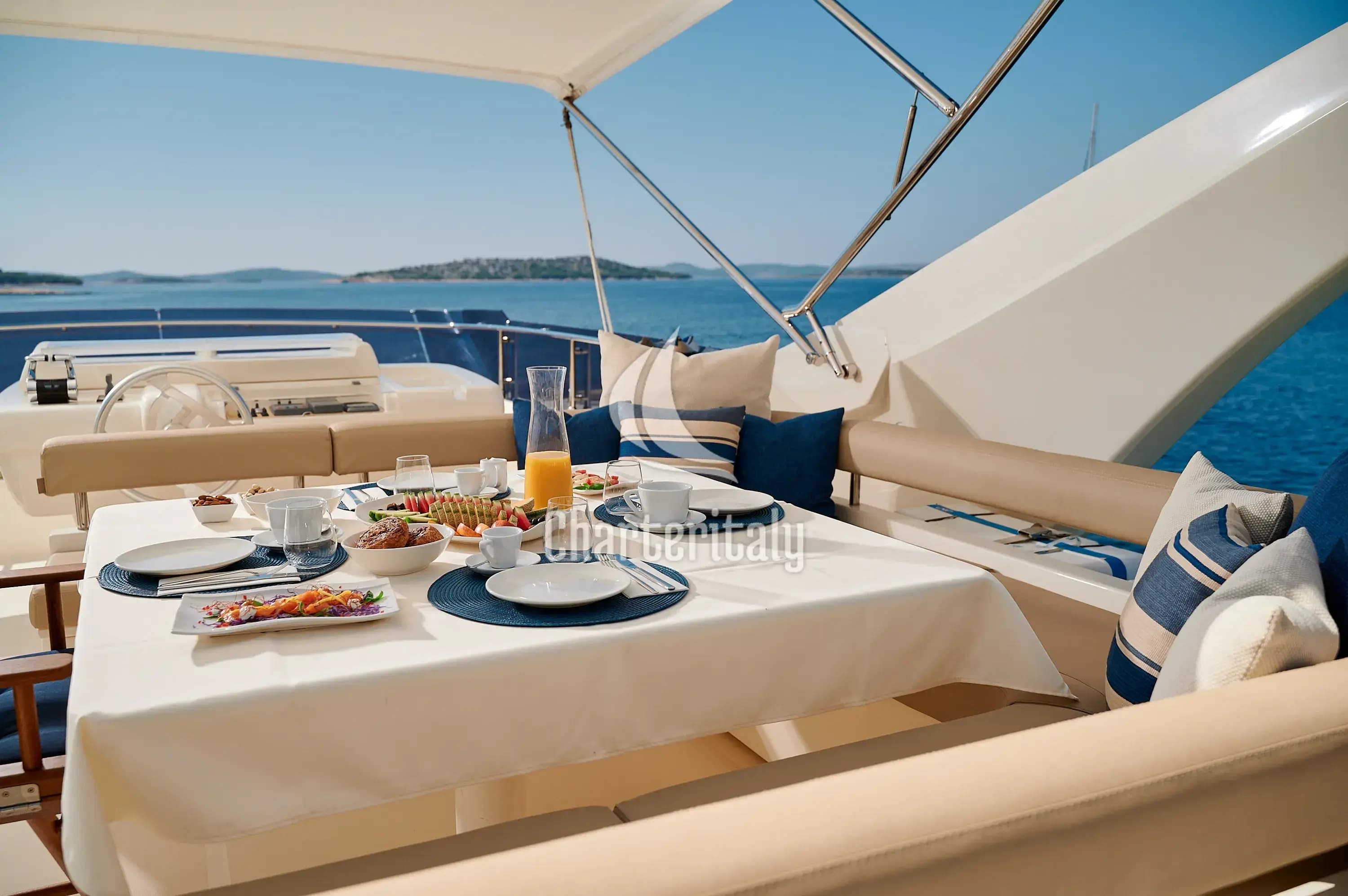Ferretti 730 - Stella d'Oro - 61