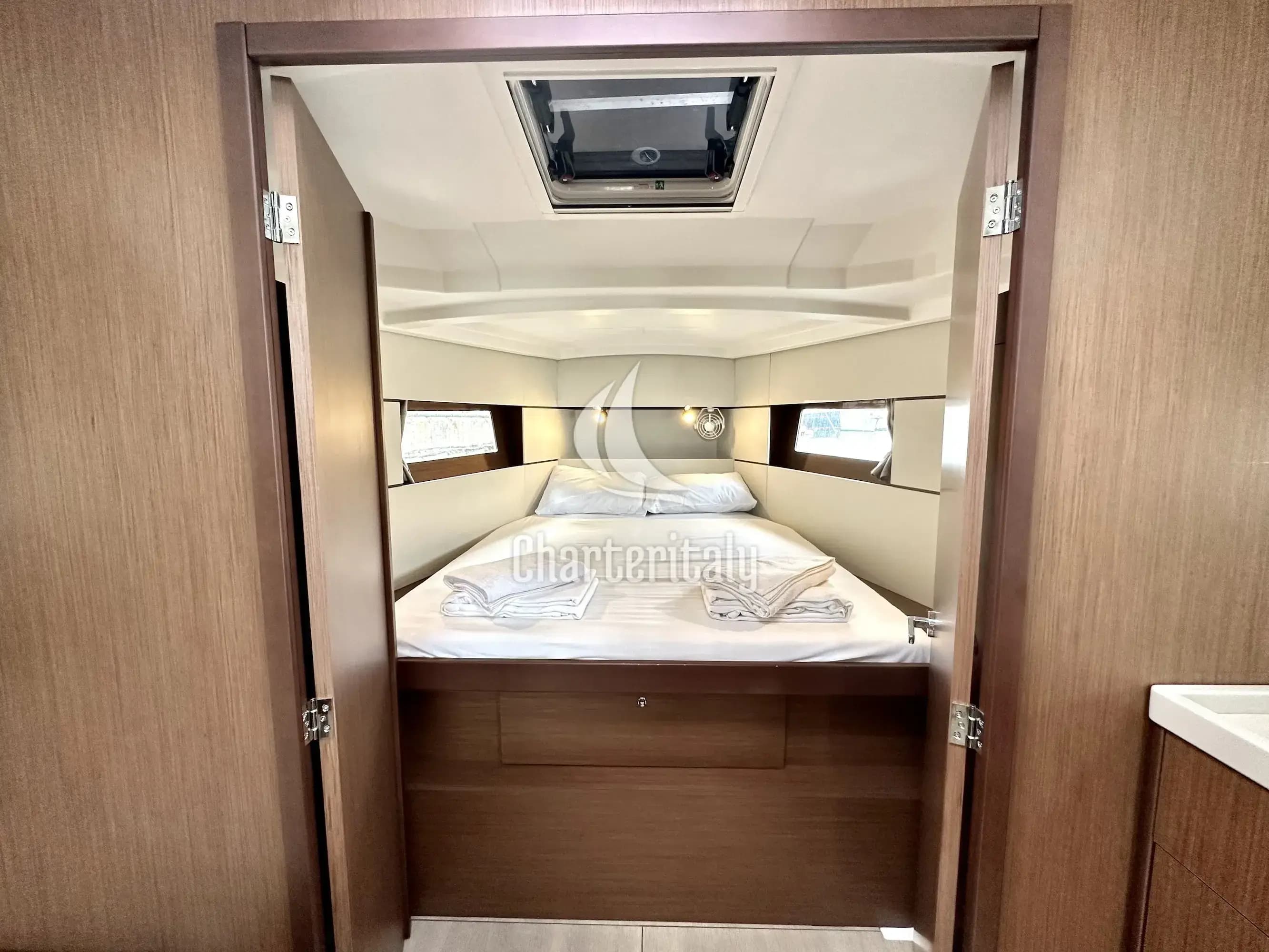 Oceanis 38.1 - Sail Lyra - 7