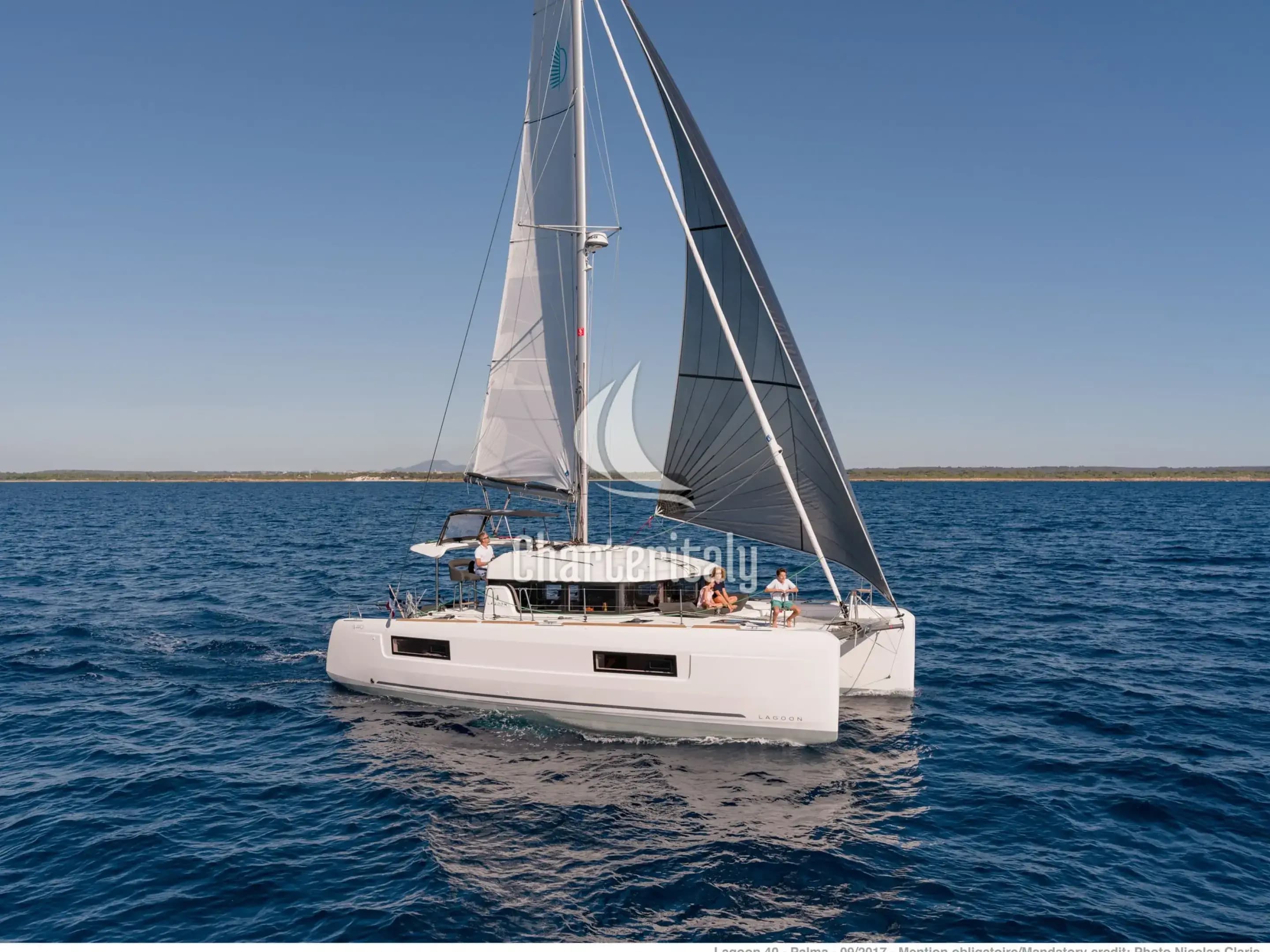 Lagoon 40 - Bonobo | A/C generator watermaker - 1