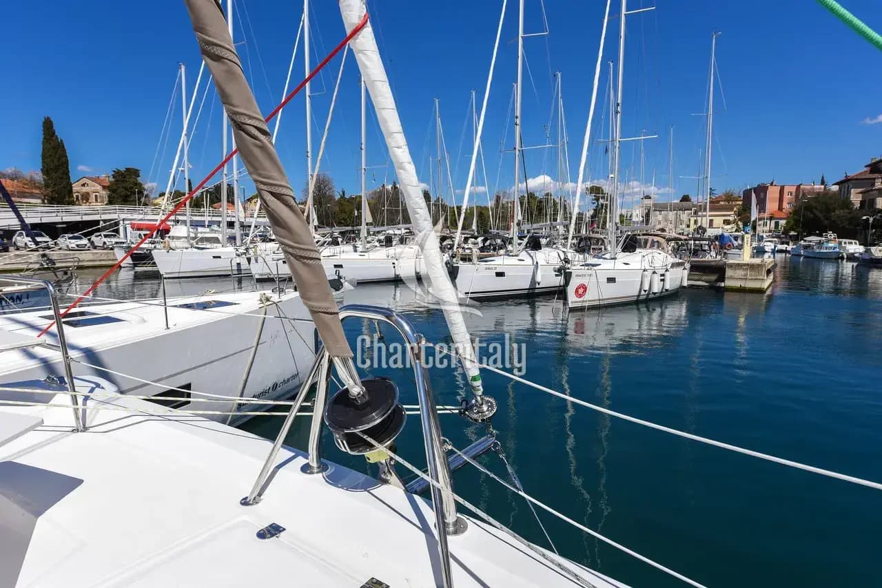 Bali Catspace - Fux 4 Sail - 13