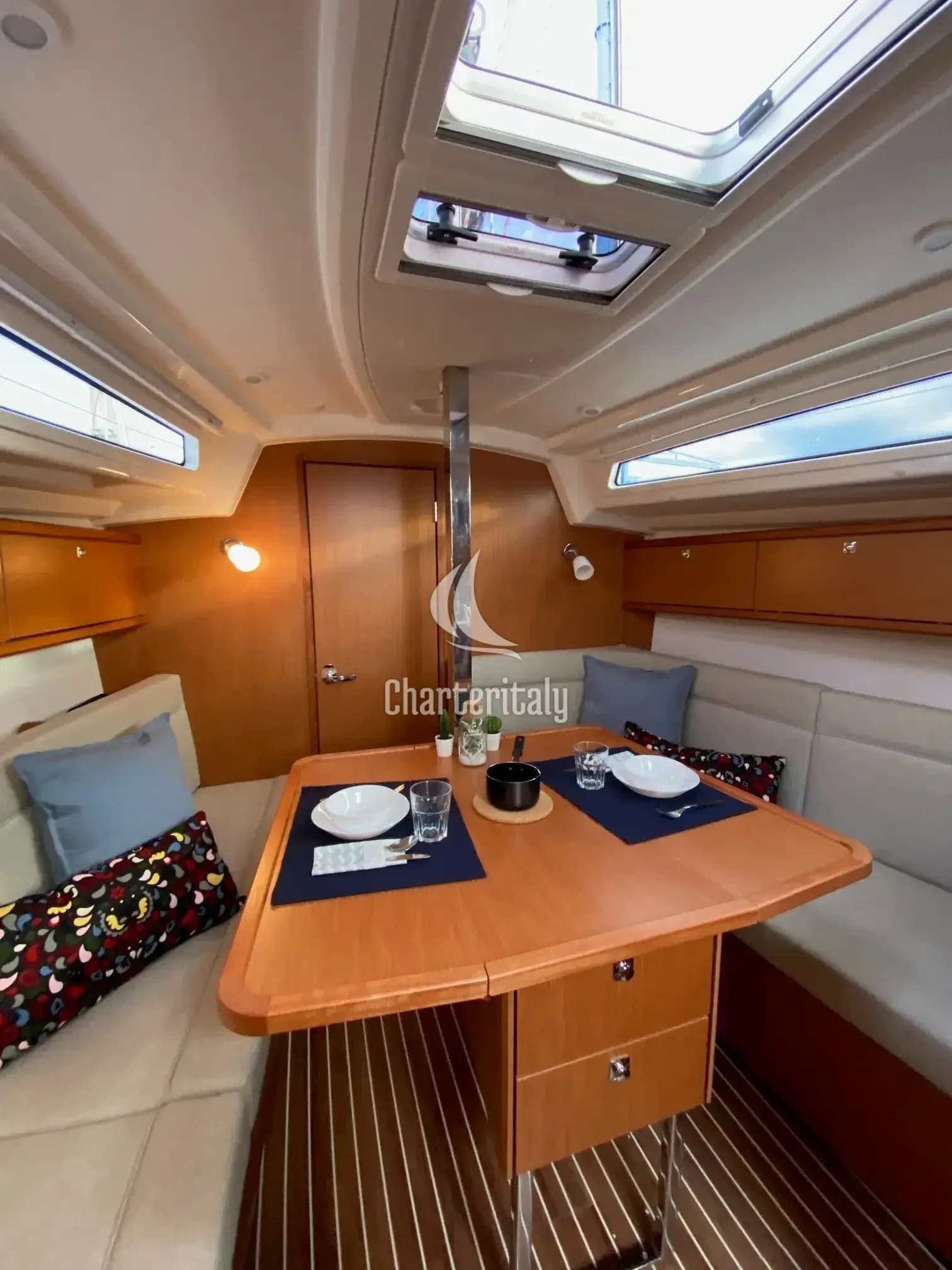 Bavaria 34 Cruiser - Luna 2 - 3