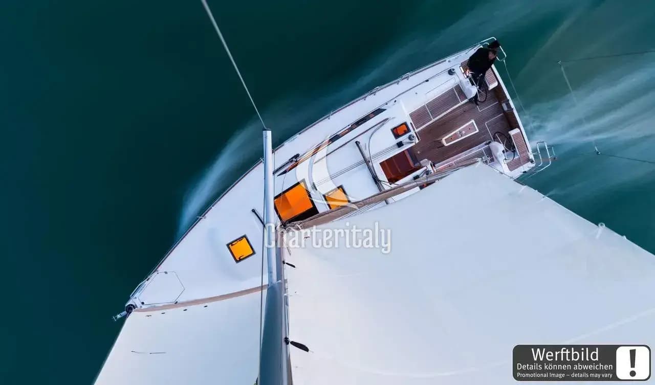 Dufour 382 GL - Freedom - 13