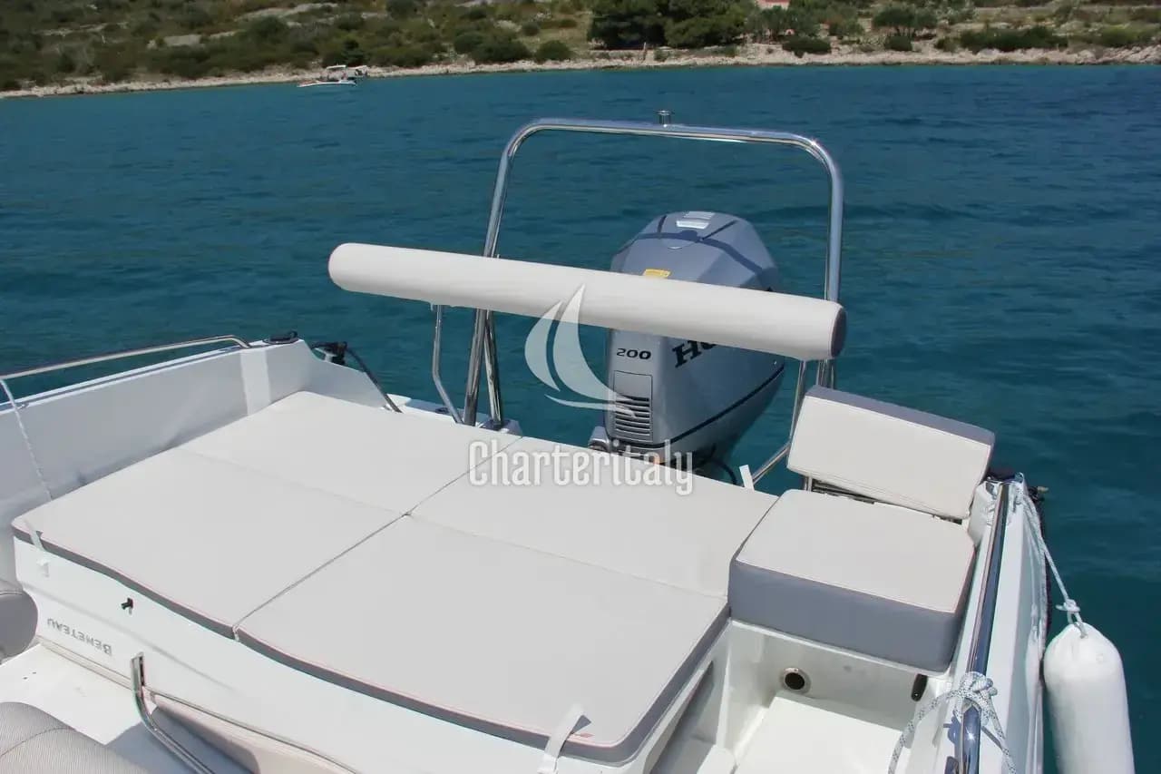 Beneteau Flyer 6.6 SpaceDeck - Benetau Flyer 6.6 Space Deck - 13