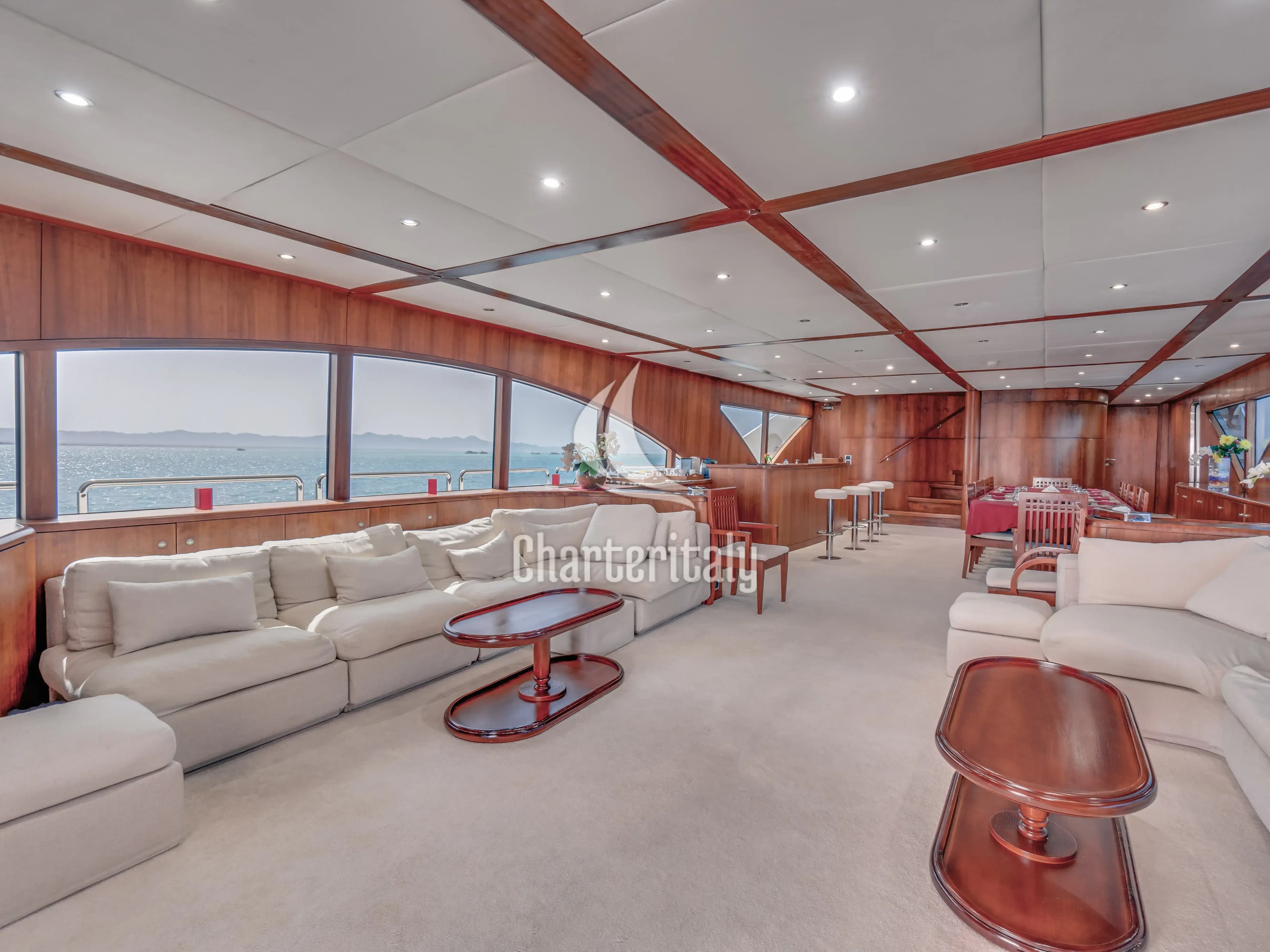Luxury Motor Yacht - Seven Spices - 9