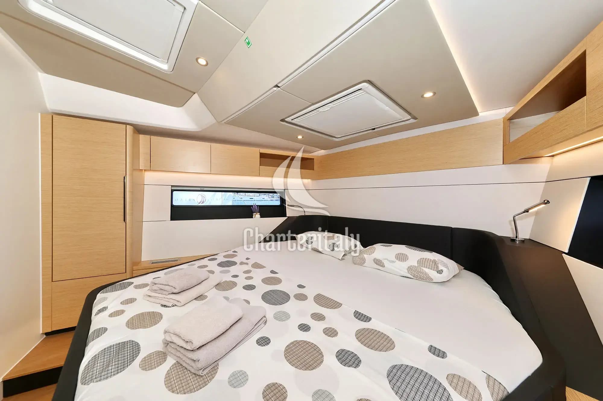 Hanse 510 - 4 + 1 cab. - Amber - OW - 20