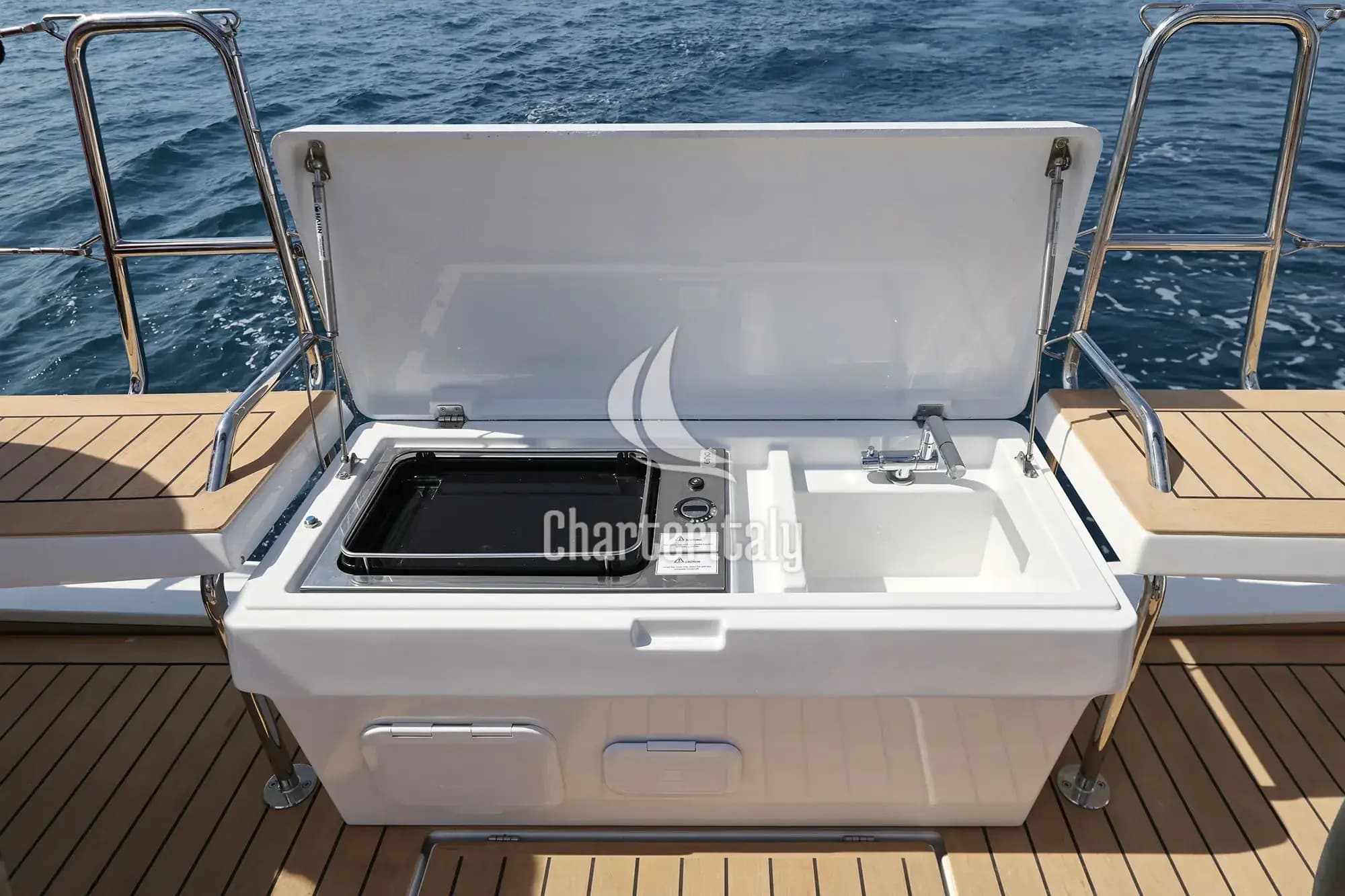 Hanse 510 - 4 + 1 cab. - Amber - OW - 12