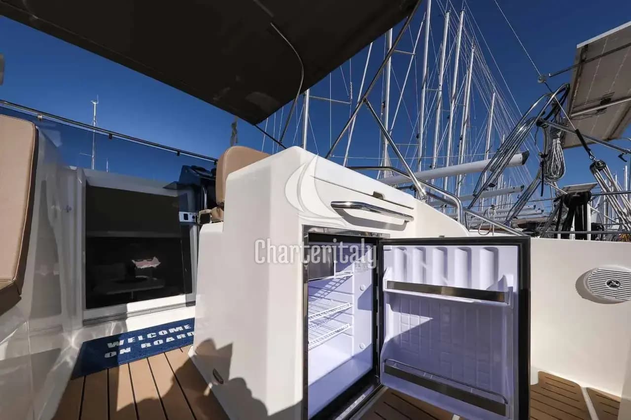 Nuva M9 Cabin - Babac - 9