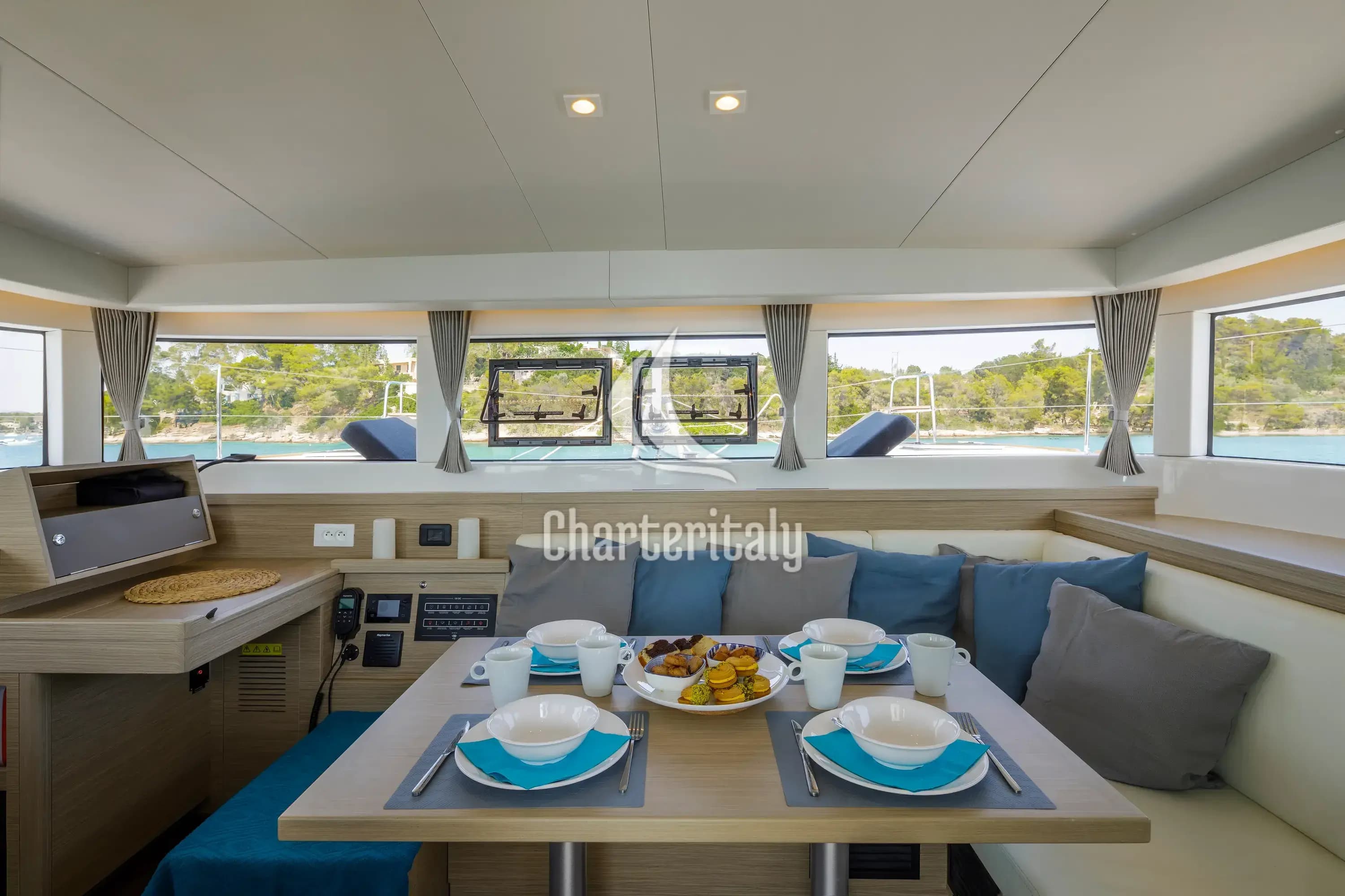 Lagoon 40 - DEMY - 14