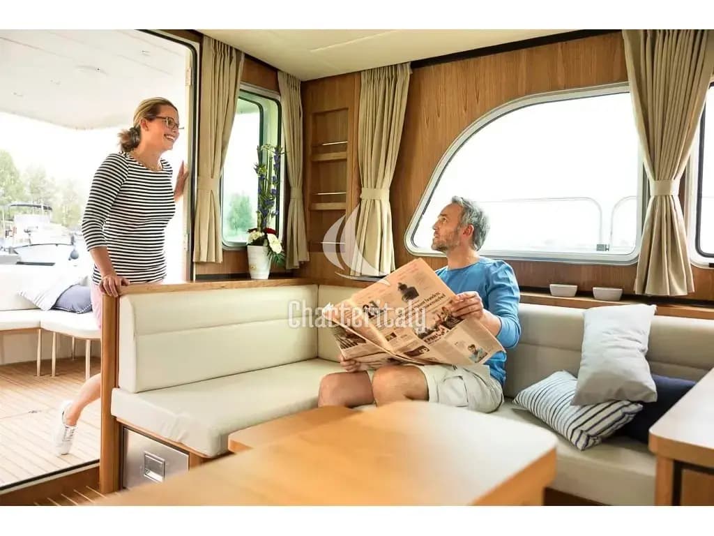 Linssen Grand Sturdy 40.9 Sedan - Luna Amanda - 3