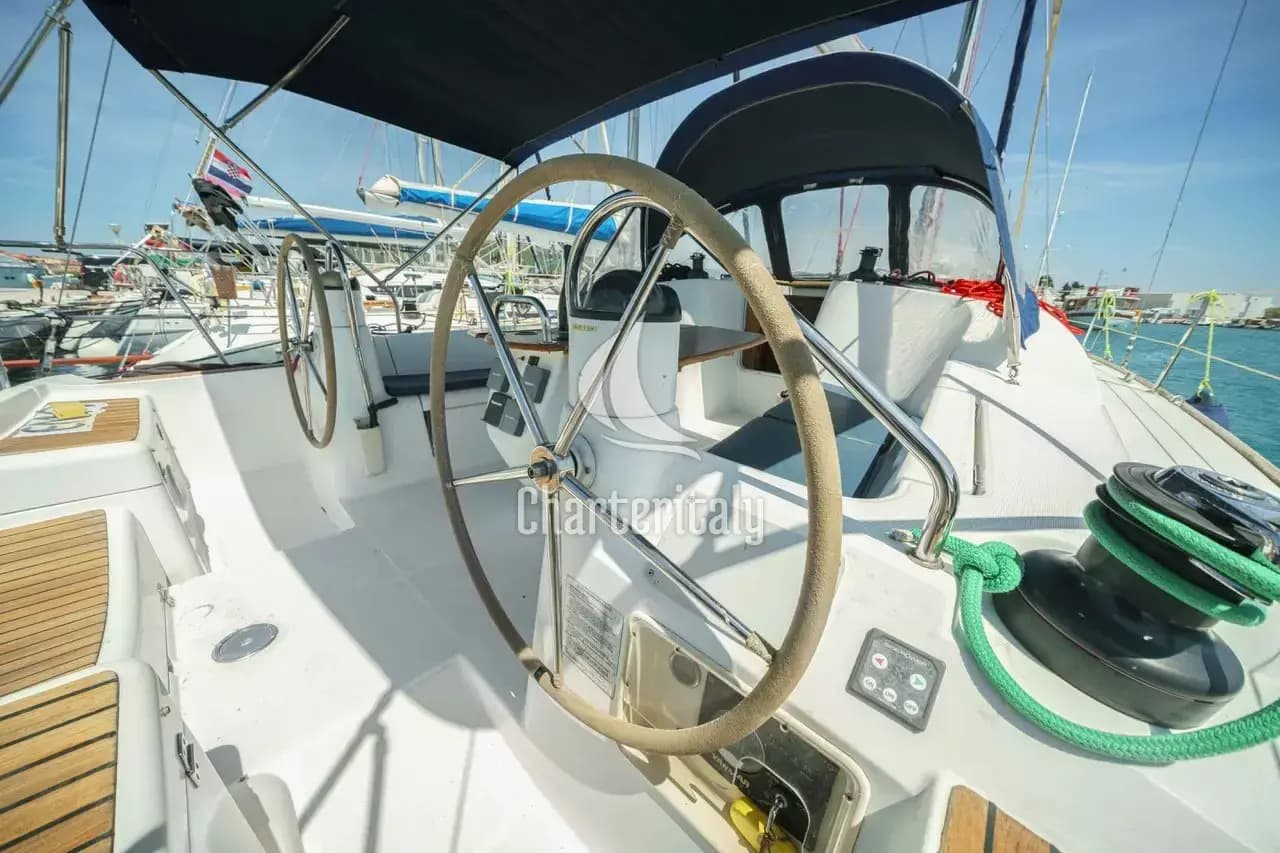 Sun Odyssey 42i - Ema - 12