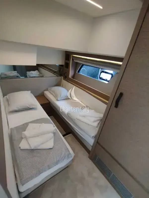 Prestige 520 Fly - Baby Indy - 16