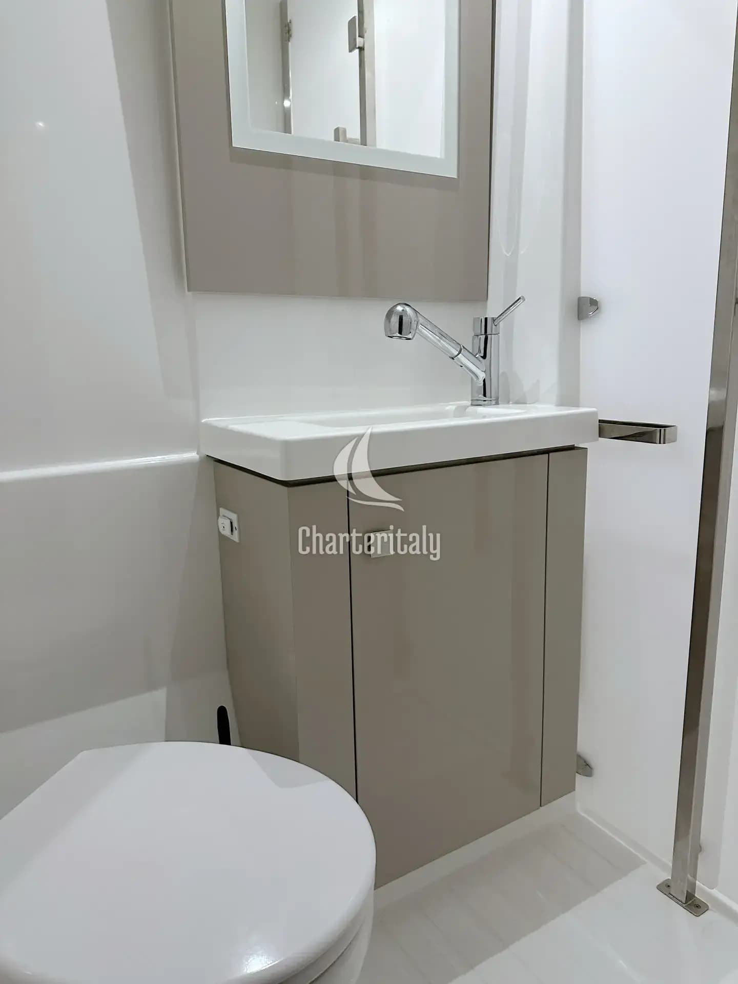 Fountaine Pajot Astrea 42 - Arisa - 25