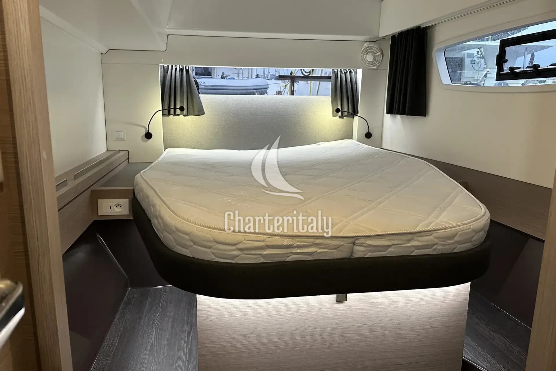 Fountaine Pajot Astrea 42 - Arisa - 18