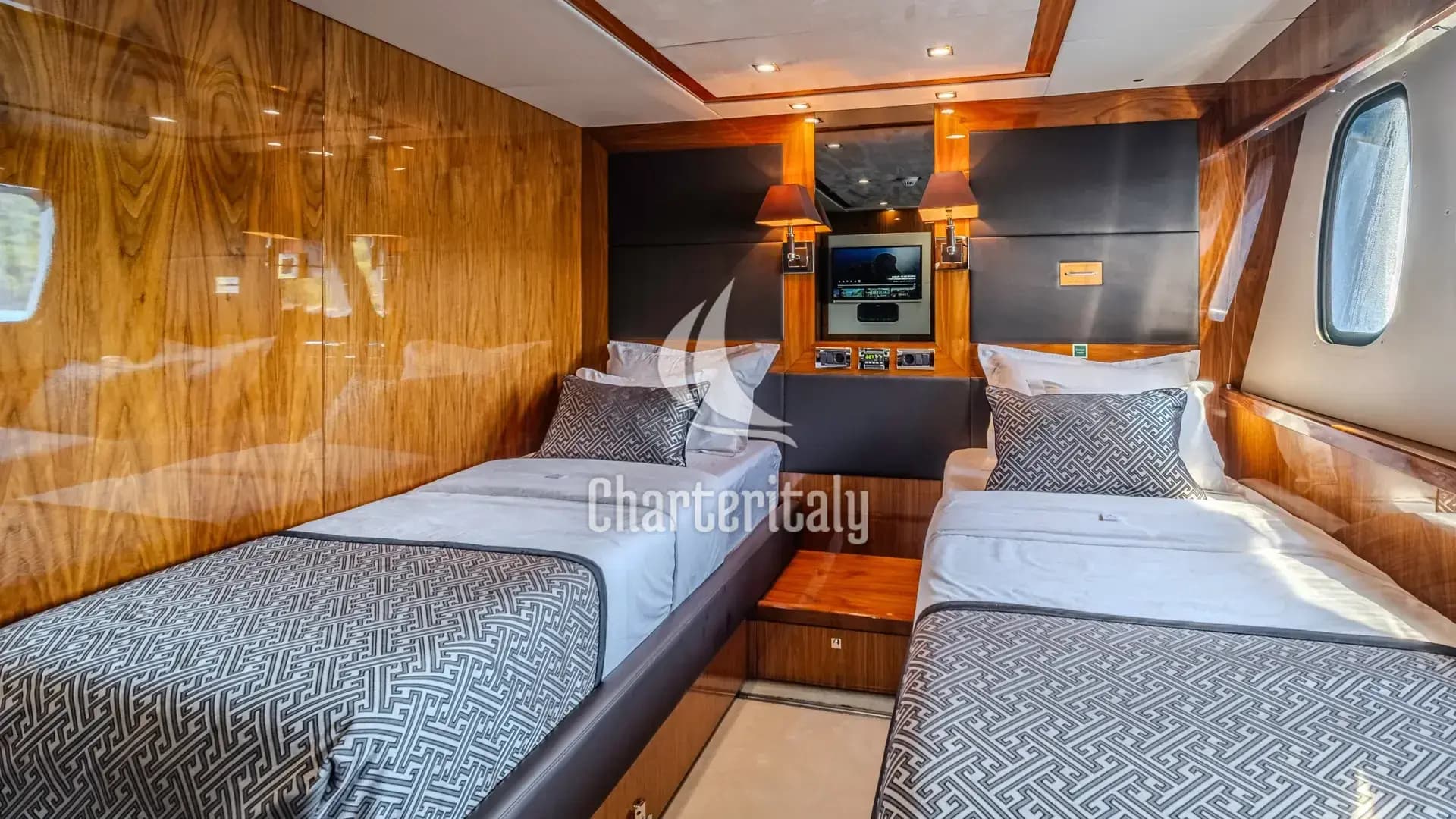 Sunseeker Yacht 34M - Arago - 10