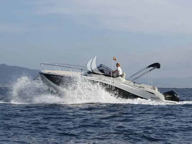Quicksilver Activ 875 Sundeck - Alice - 1
