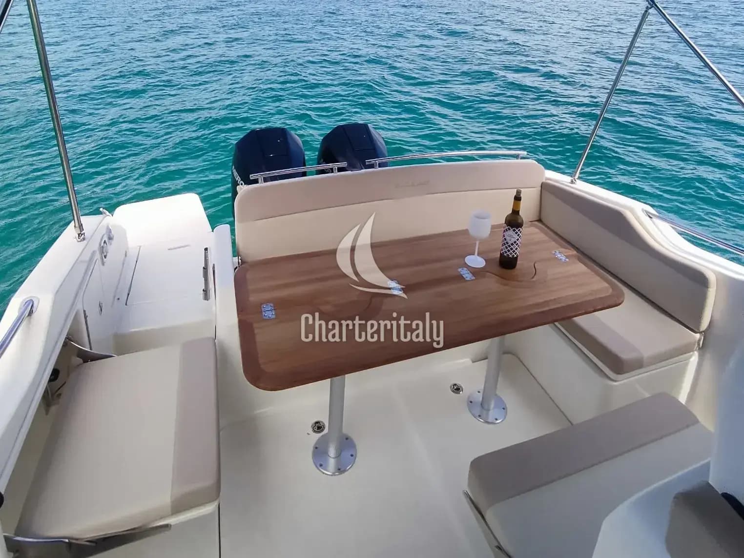 Quicksilver Activ 875 Sundeck - Alice - 2