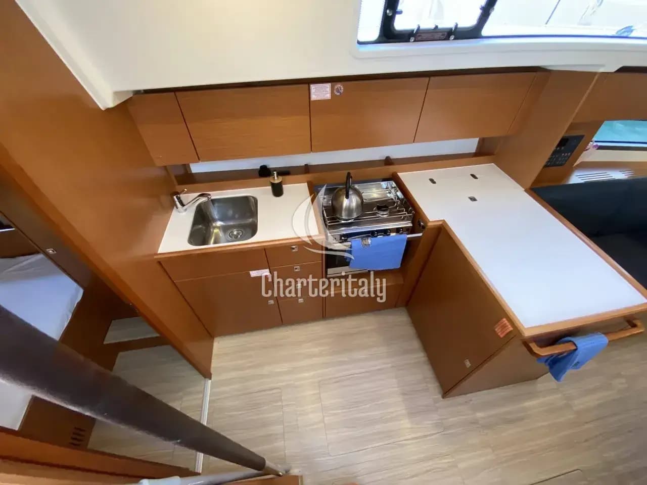Bavaria C42 - Aeolus - 9