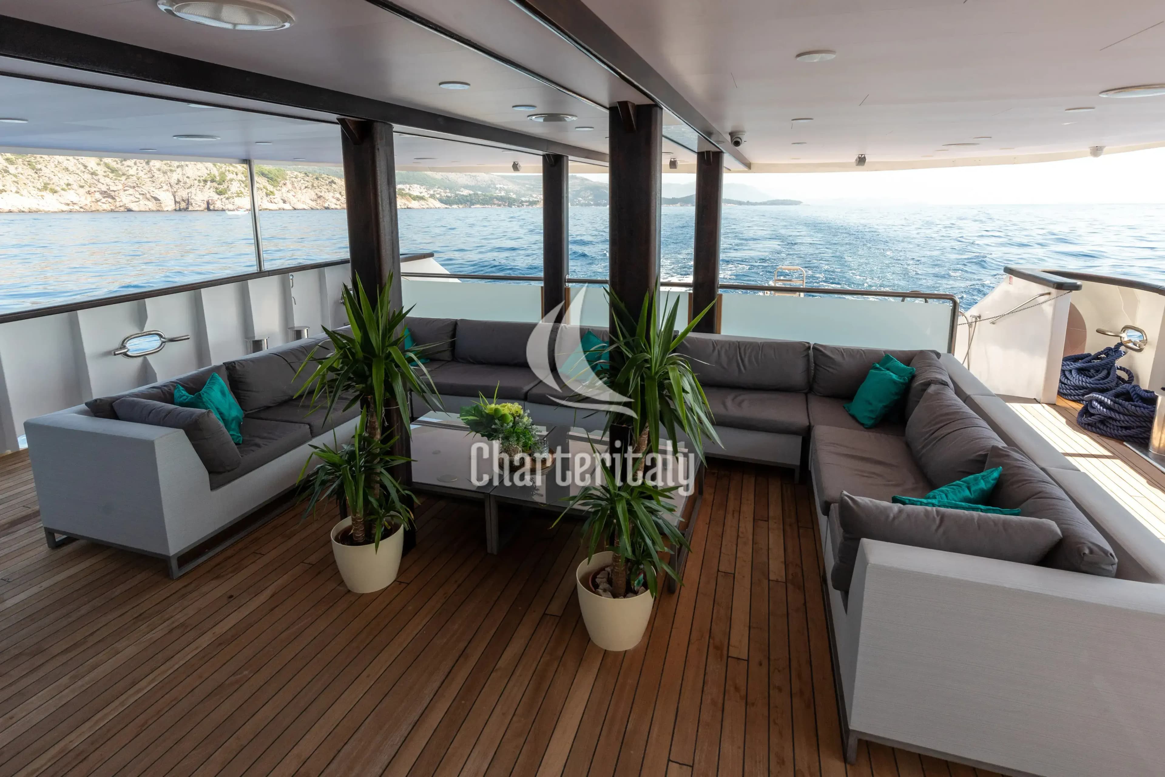 Luxury Motor Yacht - Antaris - 17