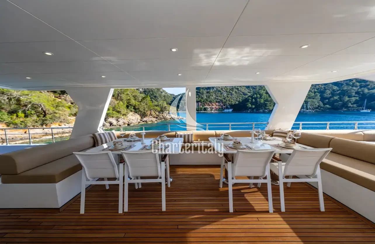 Motoryacht - Lila Trawler - 45