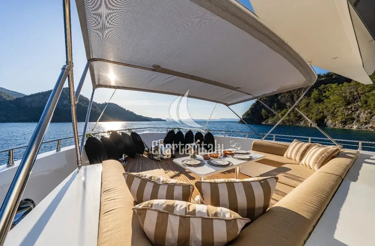 Motoryacht - Lila Trawler - 50