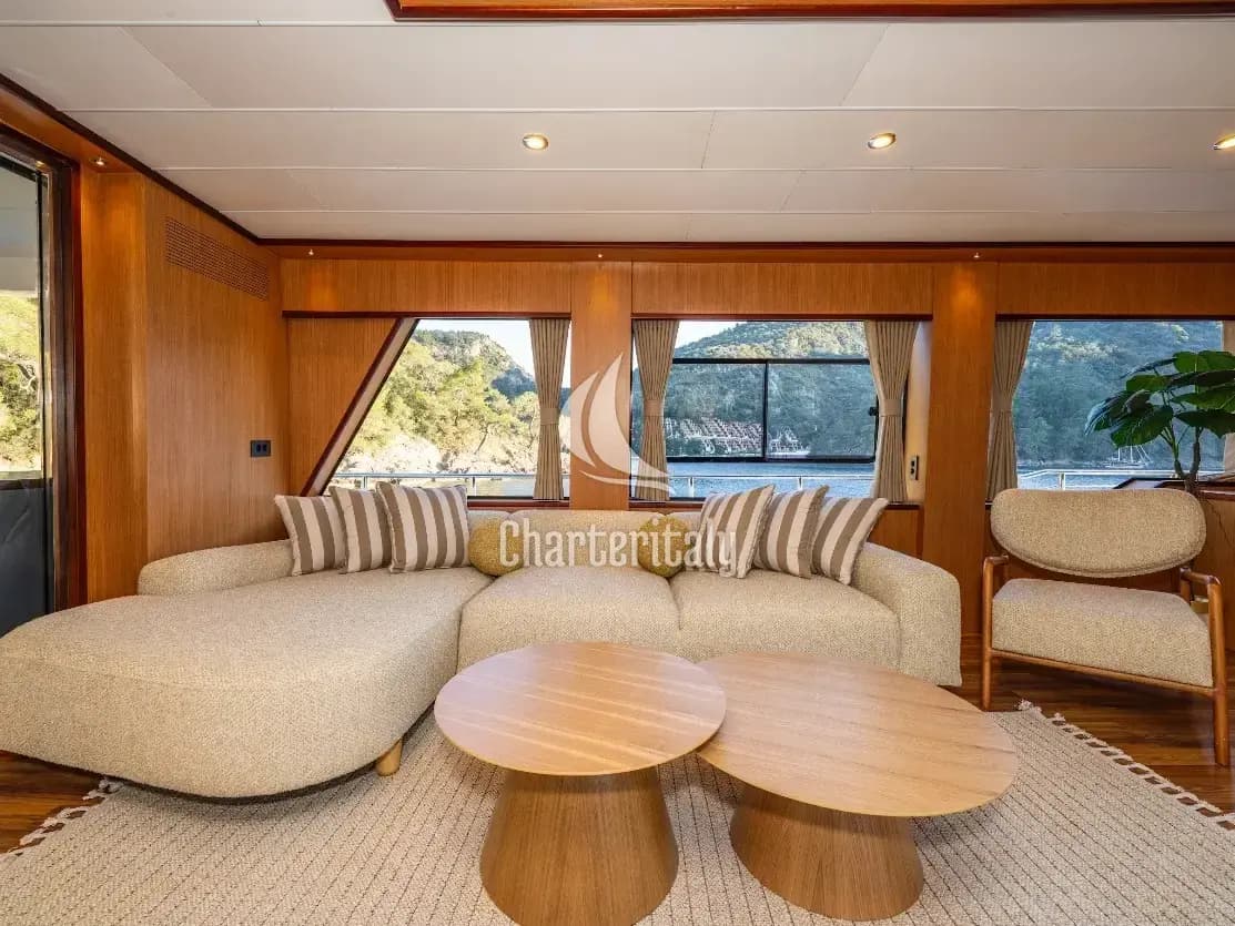 Motoryacht - Lila Trawler - 33