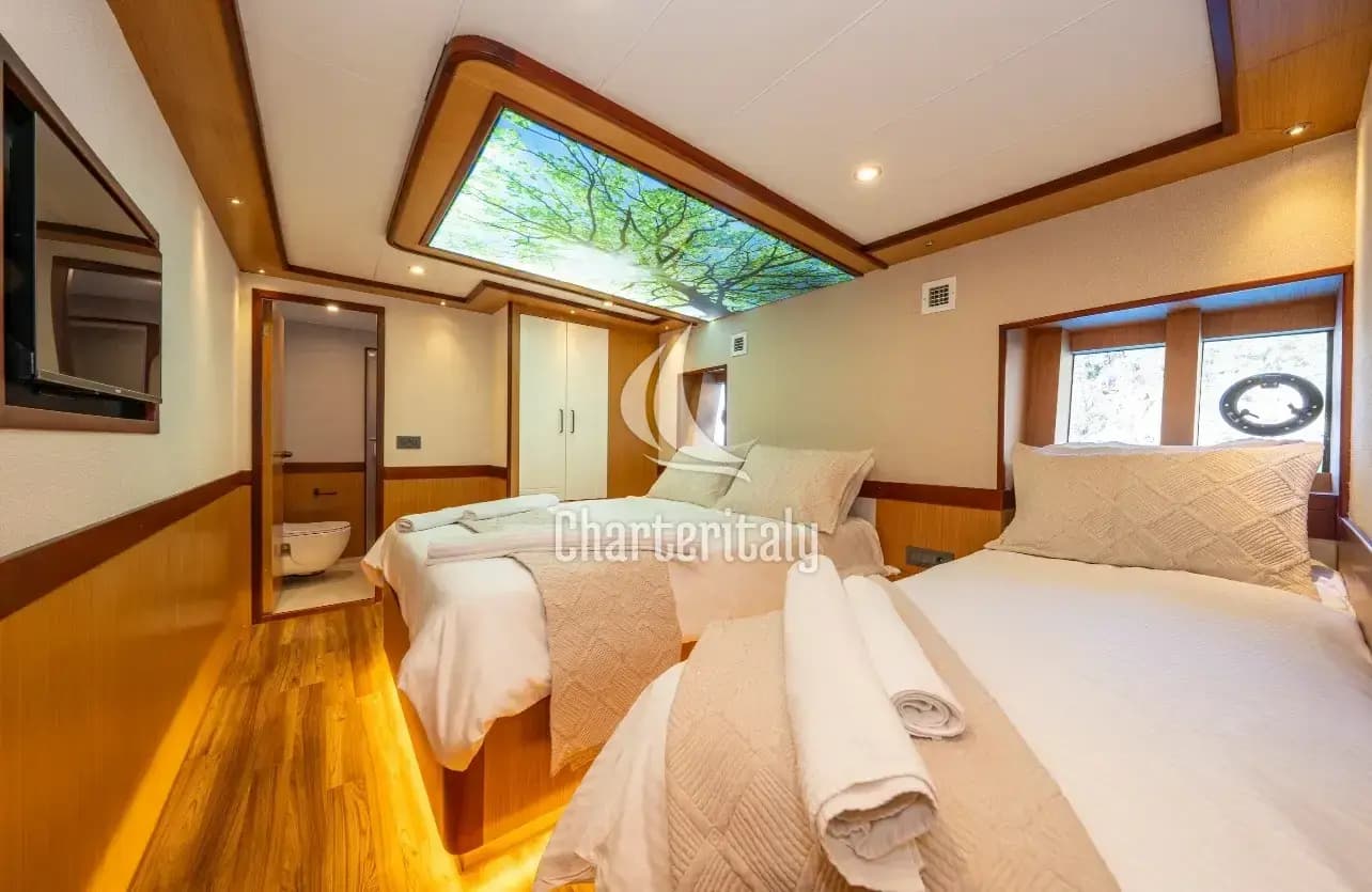 Motoryacht - Lila Trawler - 47