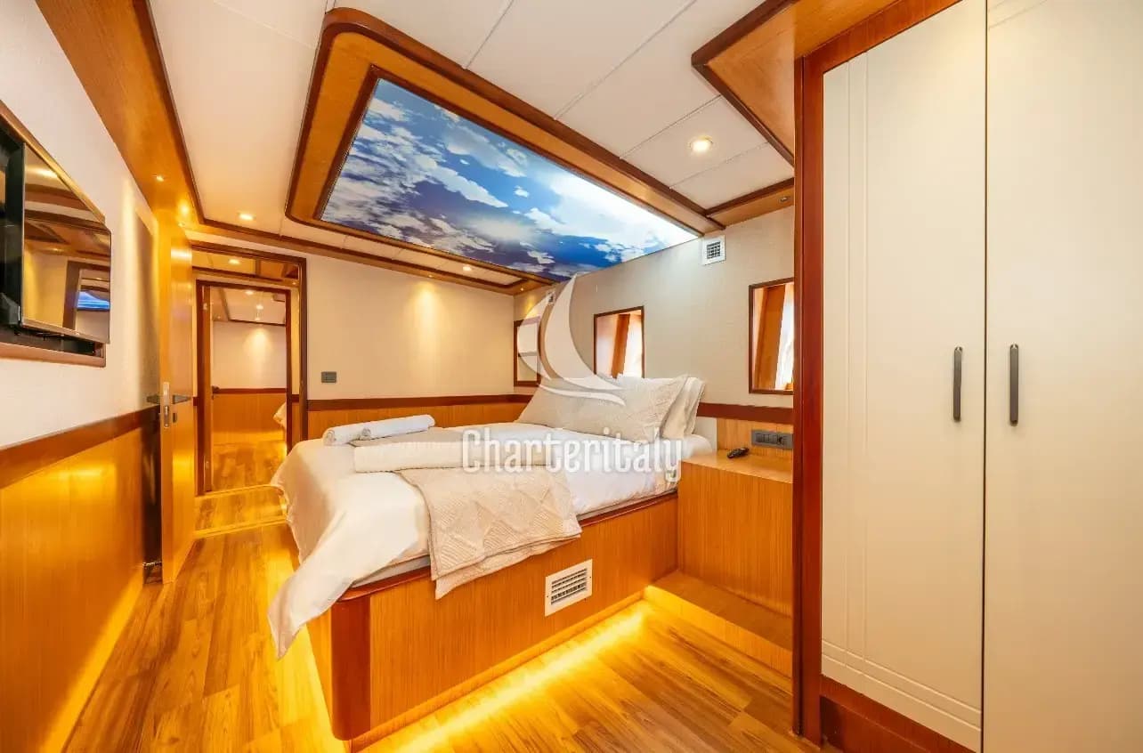 Motoryacht - Lila Trawler - 29