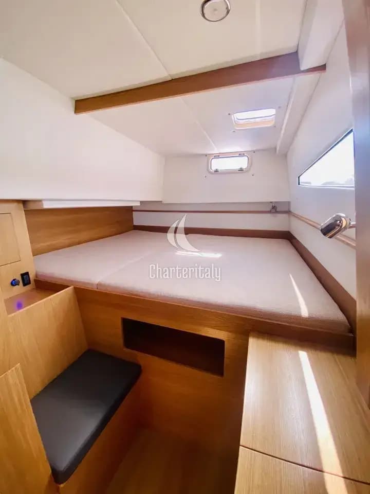 C-Cat 37 - Altair - 6
