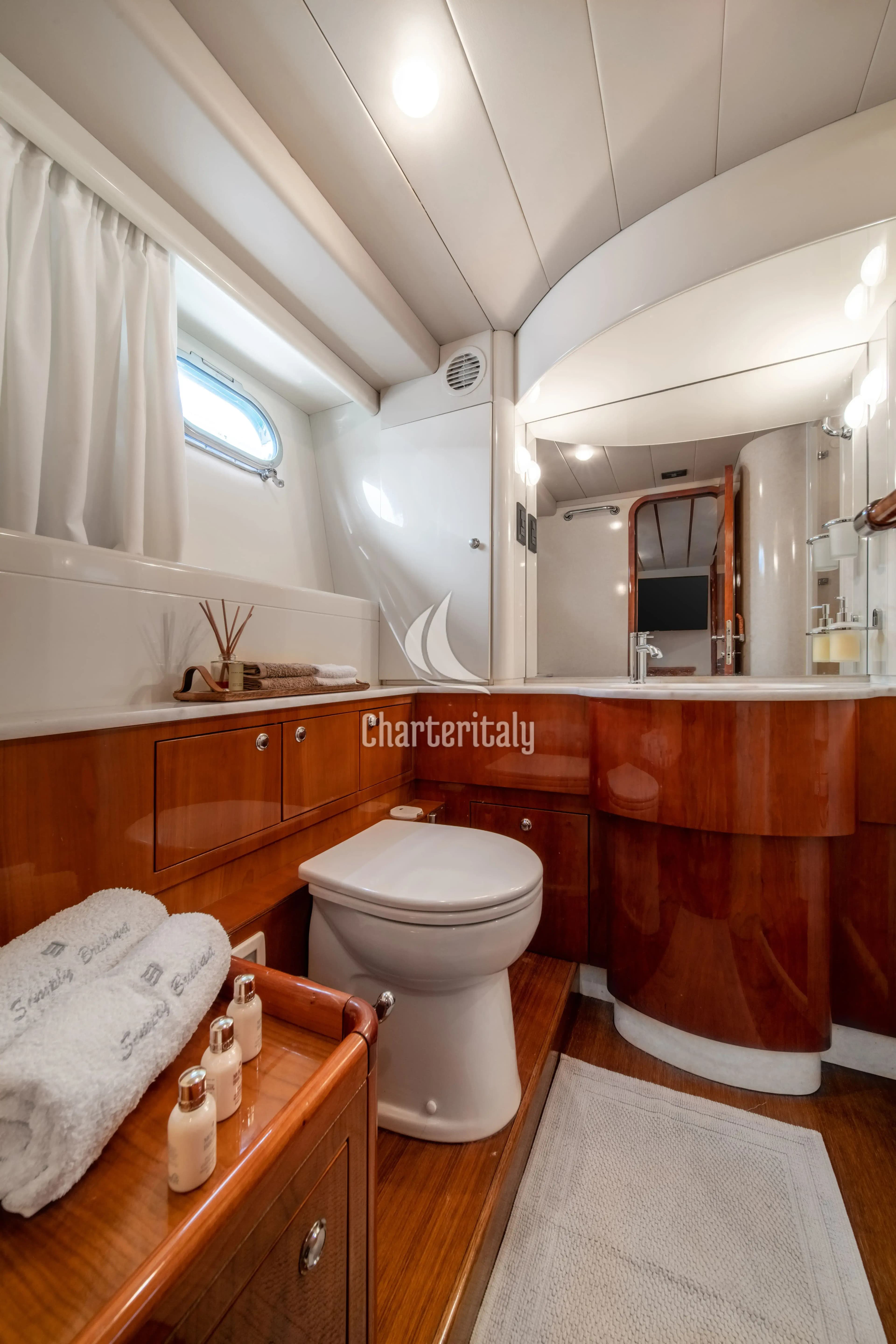 Ferretti 68 - SIMPLY BRILLIANT - 3