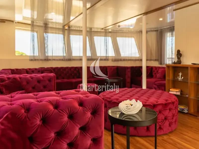 Motoryacht - Yolo - 10