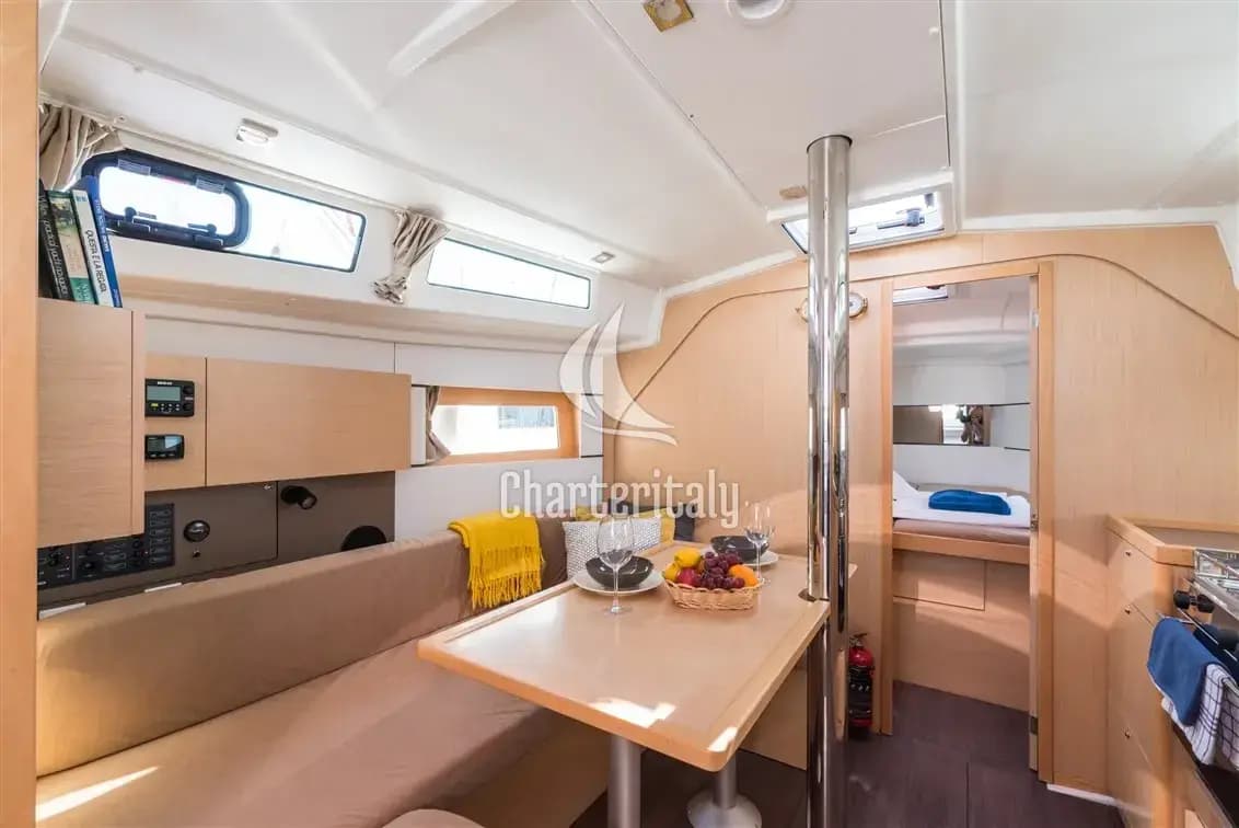 Oceanis 38 - RUSALKA - 6
