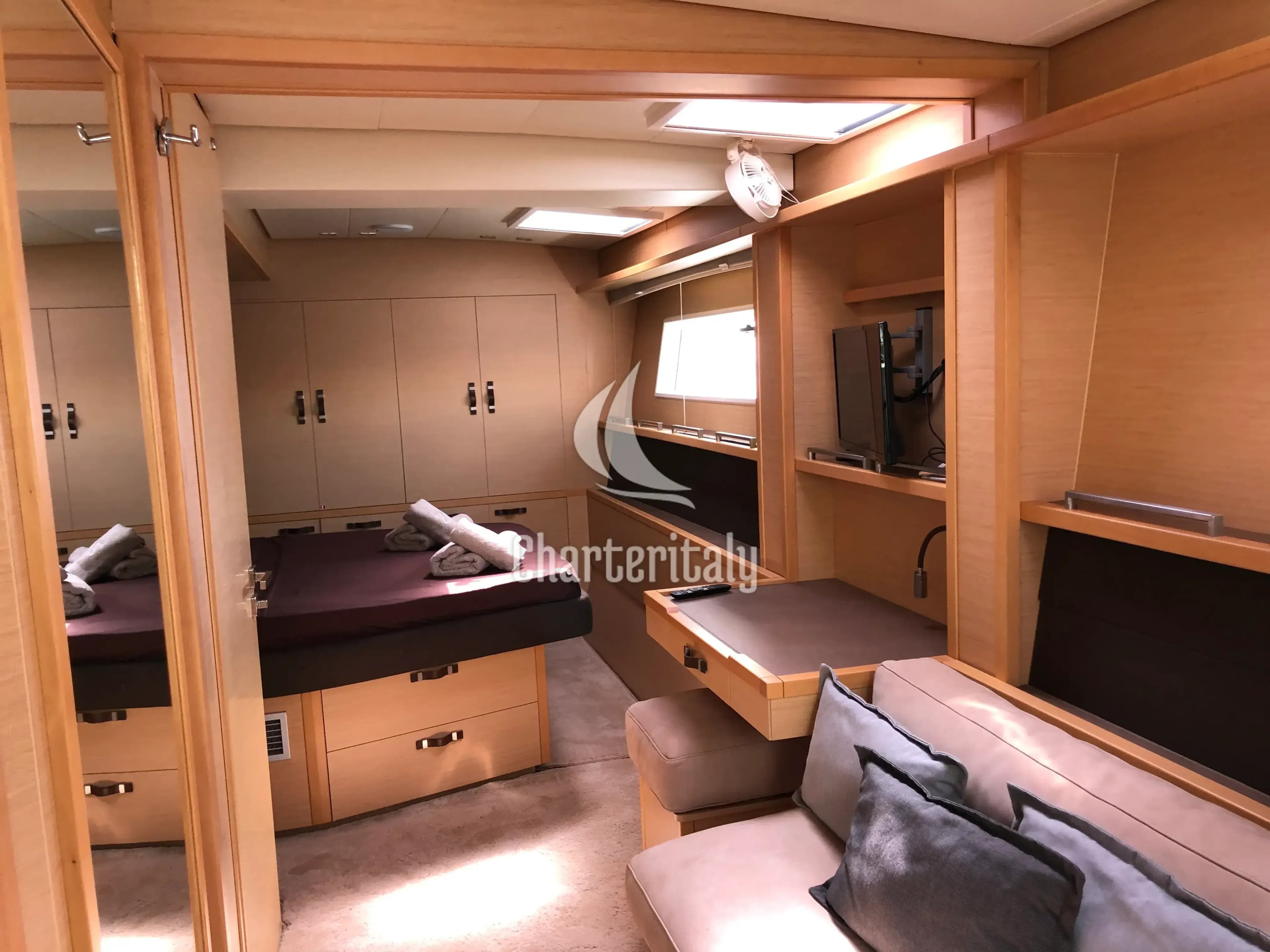 Lagoon 620 - ZS - 39
