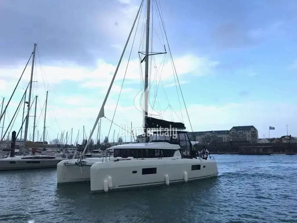 Lagoon 42 - Starz - 31
