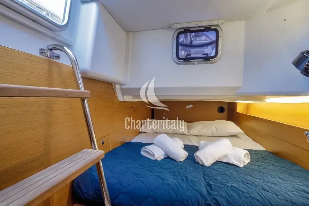 Sun Loft 47 - 6 + 1 cab. - Discovery Blue - 5