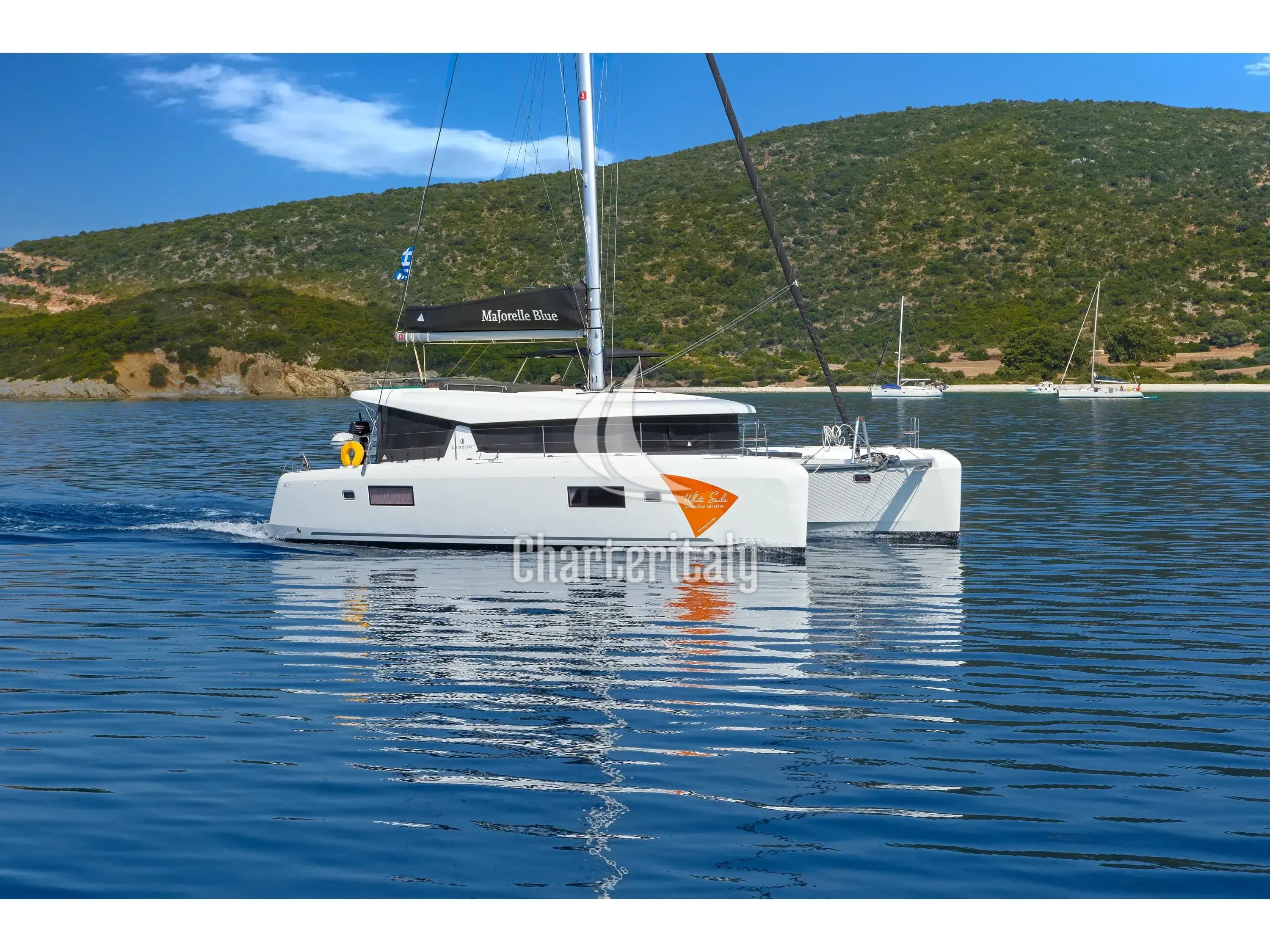Lagoon 42 - Majorelle Blue | A/C generator watermaker - 1