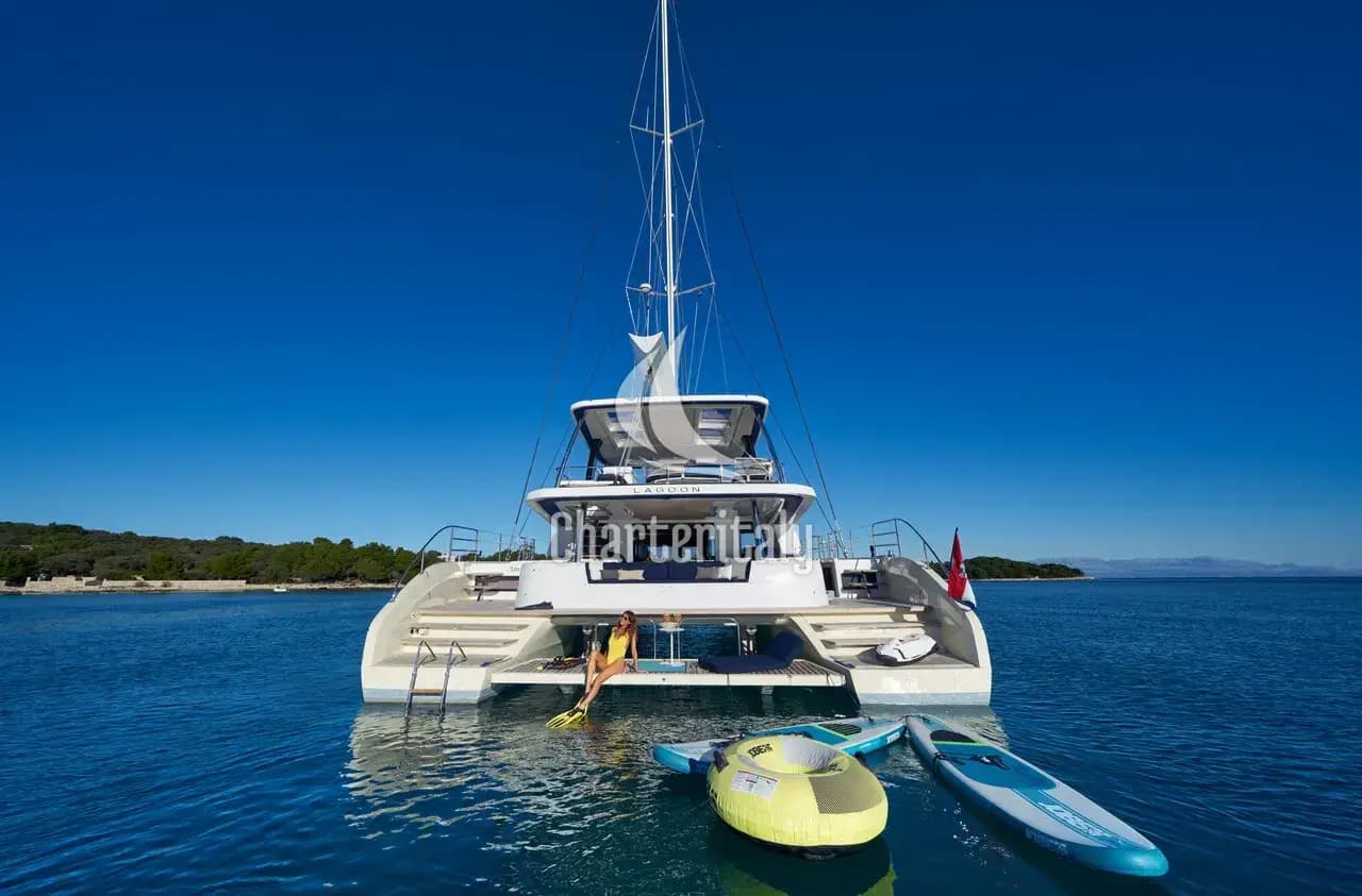 Lagoon Sixty 5 - Amada Mia - CREWED - 3