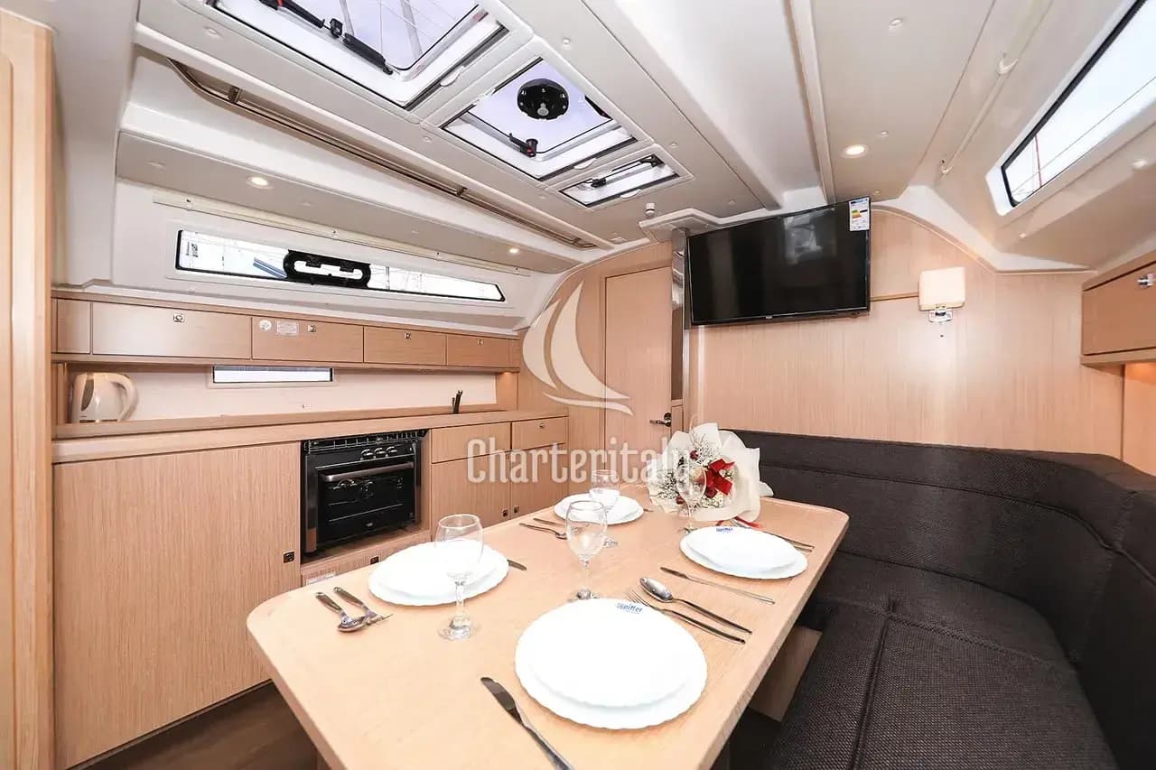 Bavaria Cruiser 41 - 3 cab. - Fleur de Lys - 14