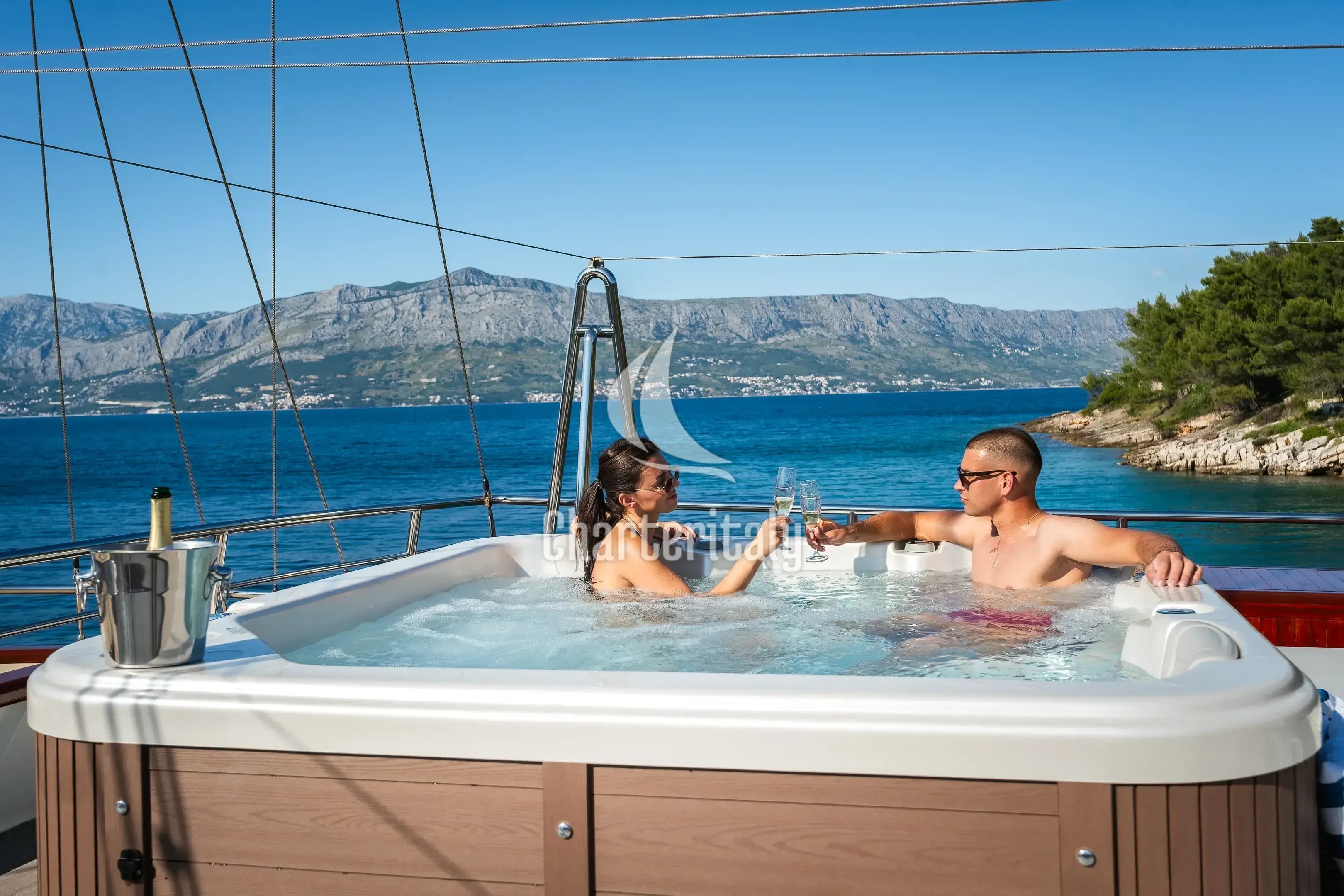 Motor sailer - MS Carpe Diem - 48