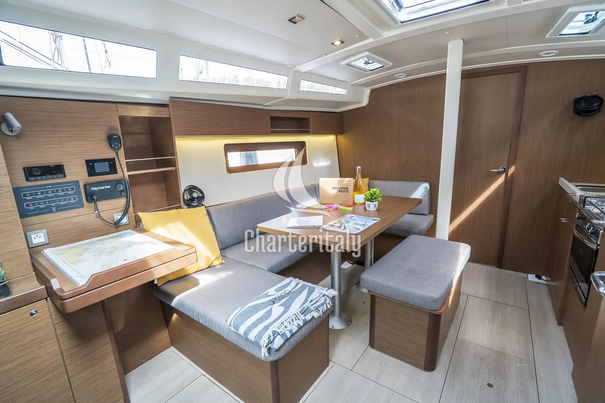 Oceanis 37.1 - First Dream - 14