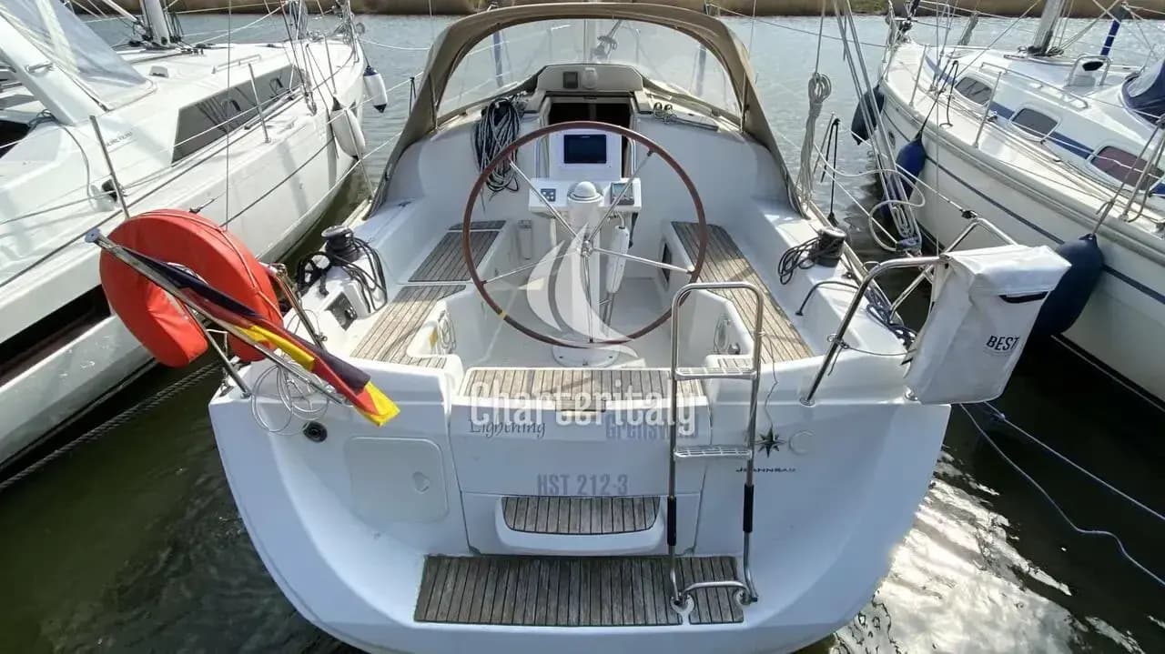 Sun Odyssey 30i - Lightning - 3
