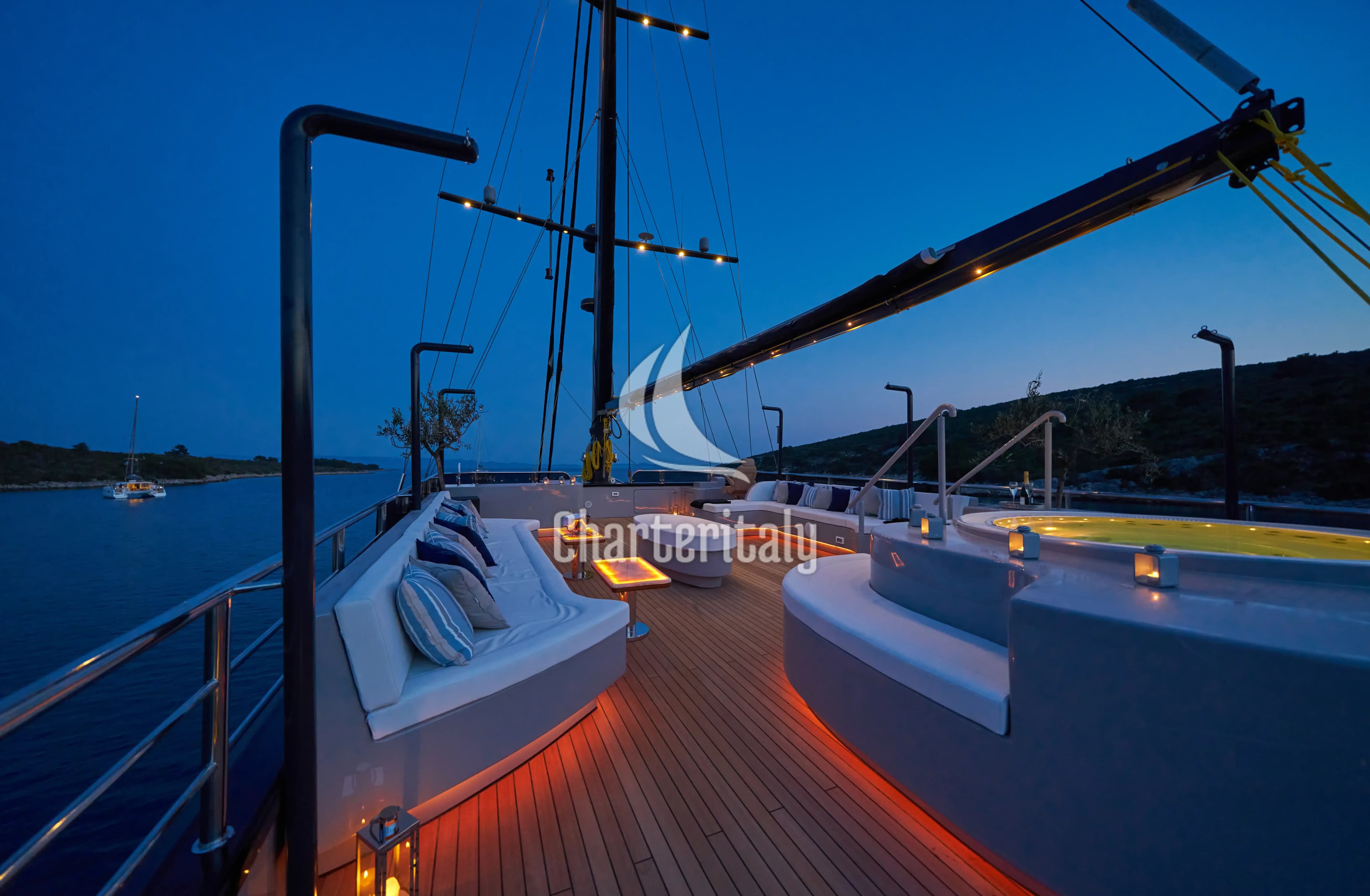 Luxury Sailing Yacht - Rara Avis - 38