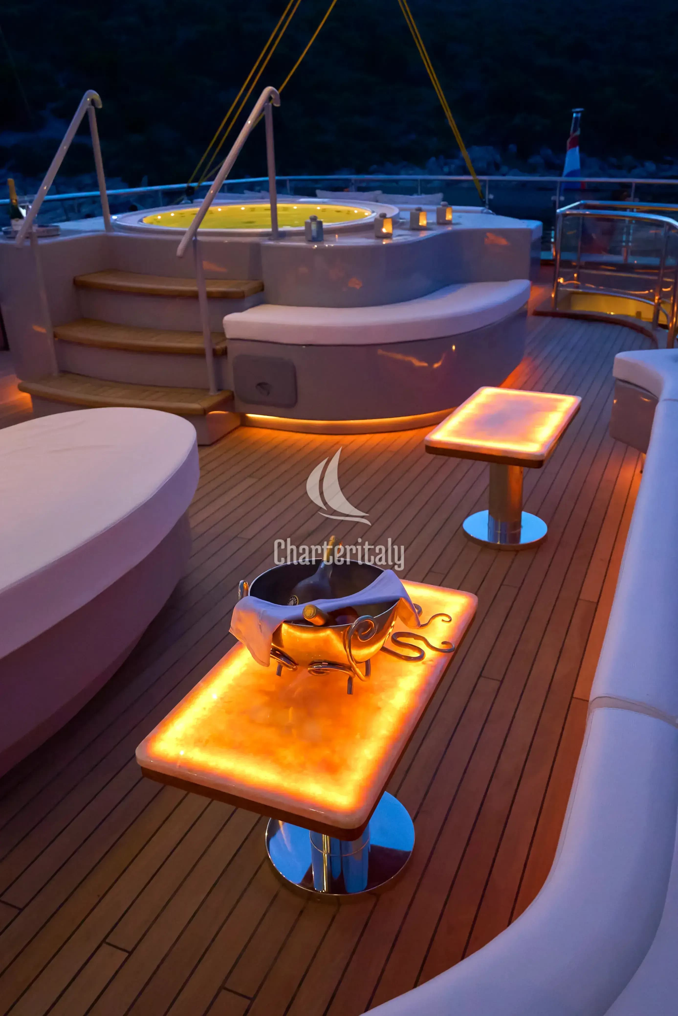 Luxury Sailing Yacht - Rara Avis - 82