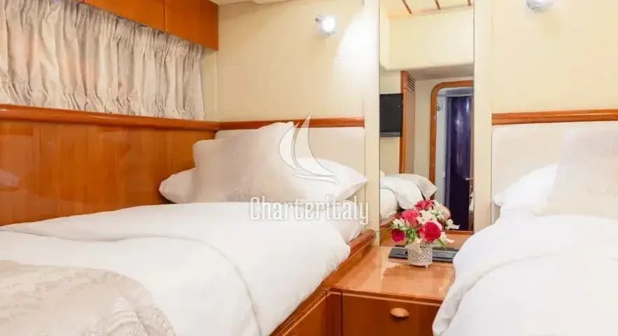 Ferretti 730 - Premium - 5