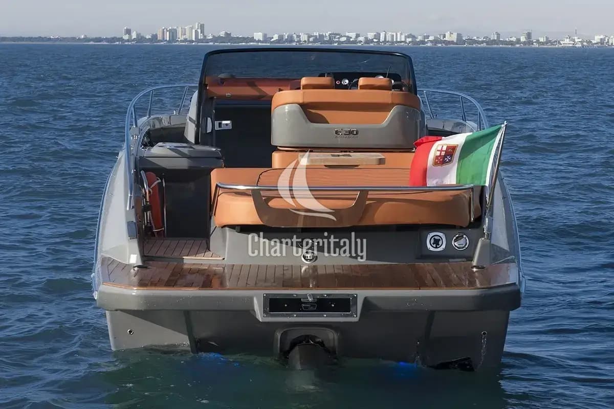 Cranchi E30 Endurance - Aurora - 13