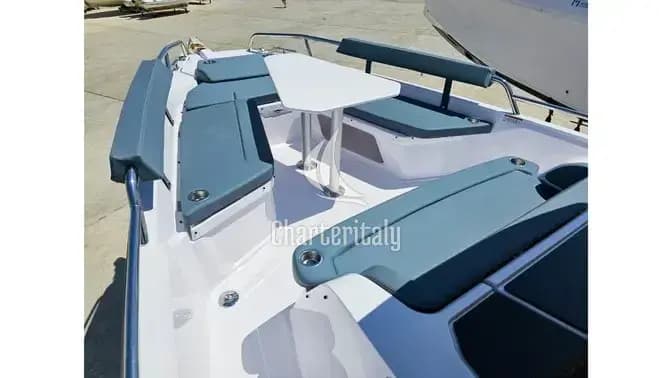 Axopar 29 XC Cross Cabin - Ema - 13