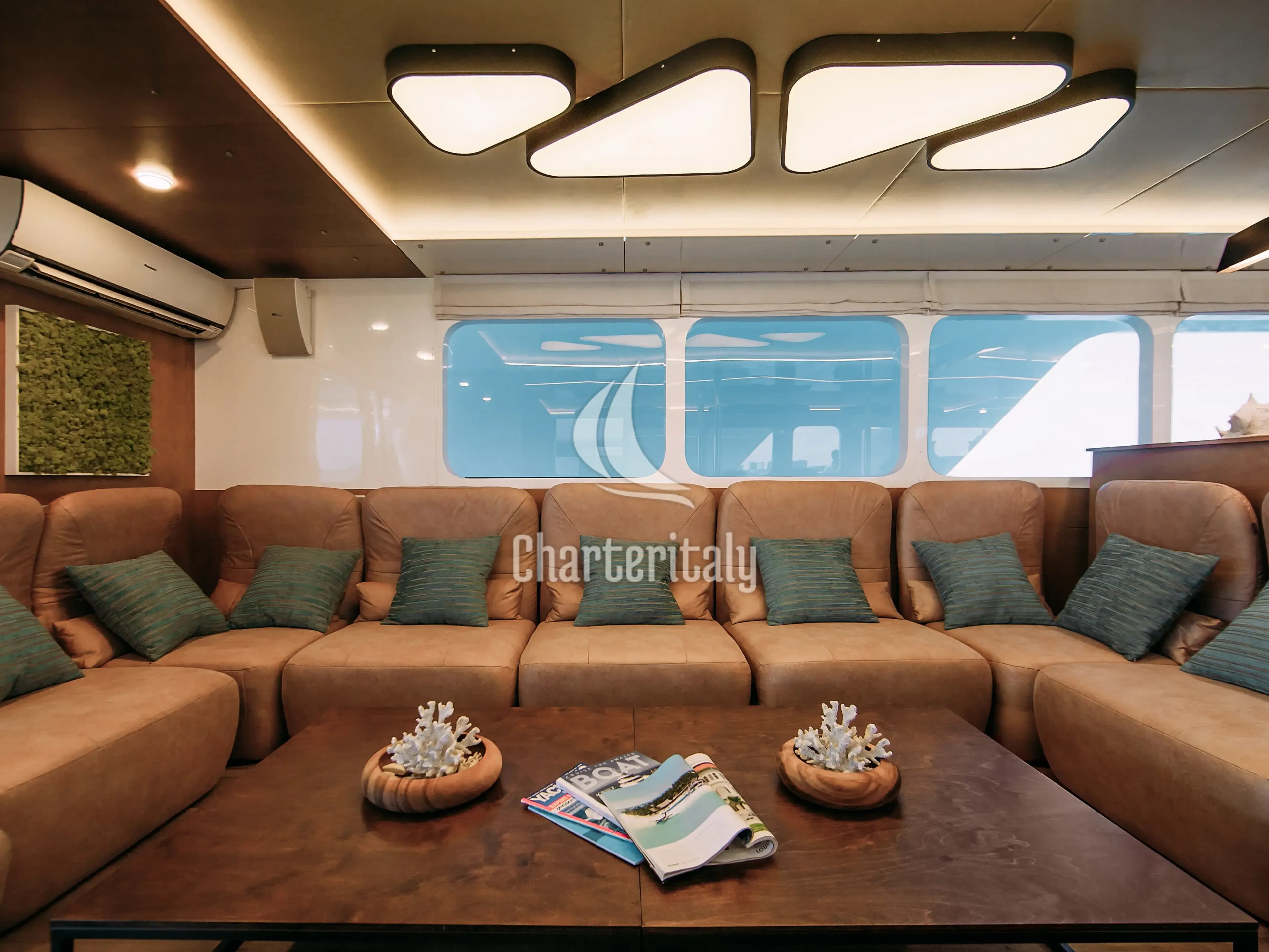 Luxury Motor Yacht - Alice - 7