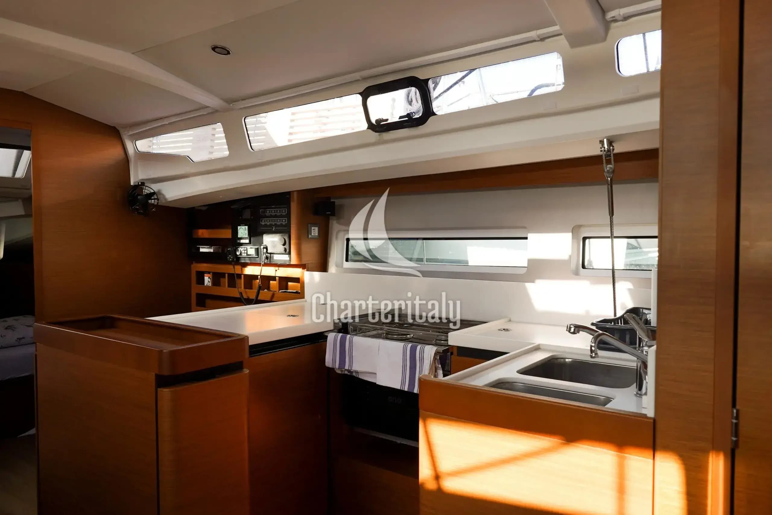Sun Odyssey 440 - URI - 9